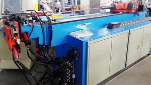 Dobladora CNC 3D de tubos