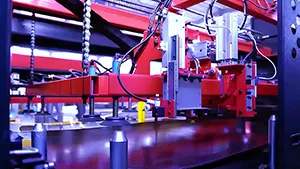 Taller de chapa metálica - Punzonadora CNC Amada