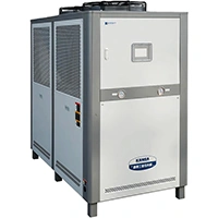 Enfriador industrial refrigerado por aire (2.7–29.5 kW), alta precisión en el control de temperatura ±0.05 °C